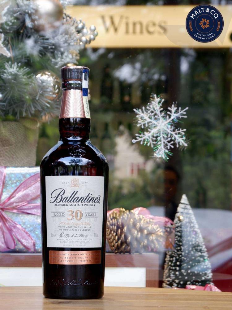 ballantine 30 gi&aacute; bao nhi&ecirc;u