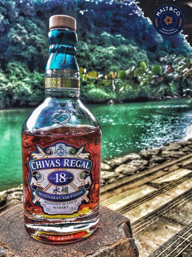 rượu chivas 18 mizunara