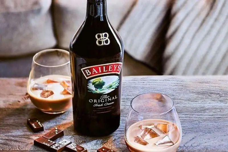 Rượu sữa baileys