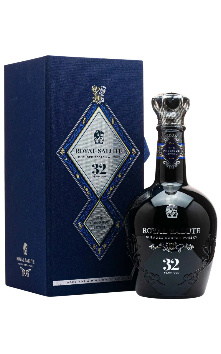 Rượu Chivas 32 năm Royal Salute - Union Of Crown