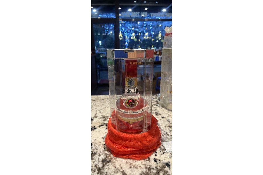 Rượu Ngũ Lương Dịch Xách tay Hàn Quốc - Wu liang ye Premium